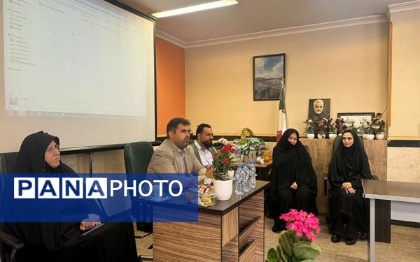 کارگاه توانمند‌سازی مشاوران مدارس شهرستان قرچک‌ 