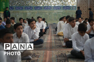  جشن تکلیف ۱۲۰ نوجوان پسر در حرم حضرت معصومه(س)