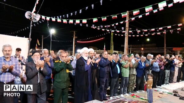 همراهی کودکان جعفرآباد تا آستان شهدای گمنام در شب هشتاد و یکم