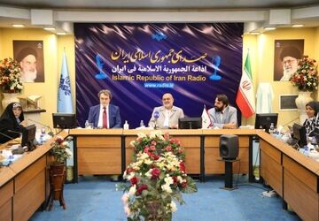 زن ایرانی در تاریخ همواره تدبیرگر بوده است/دشمنان با محوریت زن به جنگ فرهنگی آمده‌اند