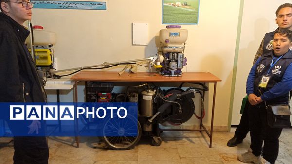 بازدید خبرنگاران پانا از موسسه گیاه شناسی کشور 