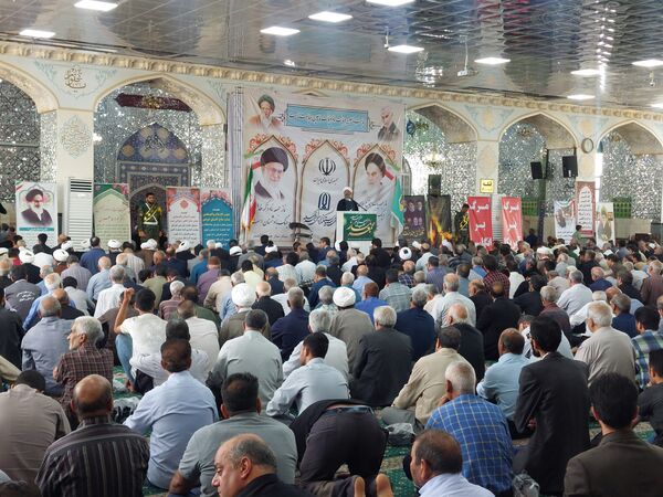 برگزاری نماز جمعه در کاشمر 