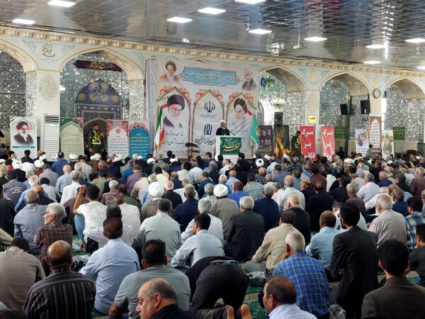 برگزاری نماز جمعه در کاشمر 