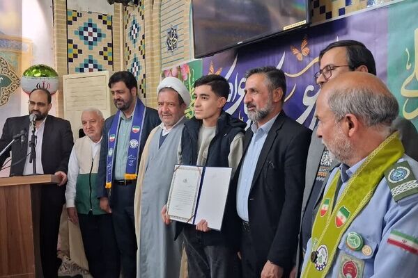 تجلیل از پسران نخبه پیشتاز در مراسمی باشکوه به مناسبت میلاد حضرت علی اکبر (ع) 