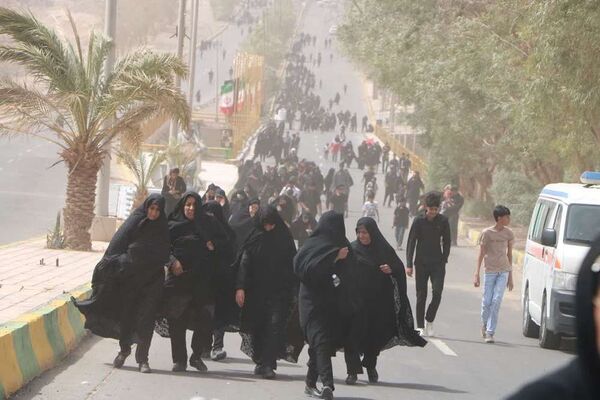 جاماندگانی که در غبار راه پیمودند