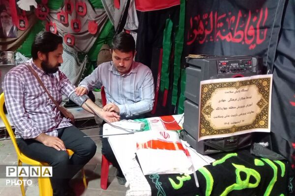 برپایی غرفه پرورشی و سلامت به مناسبت بزرگداشت هفته معلم 