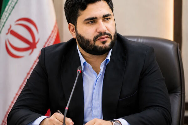سارق ۴۰۰ کیلوگرم پسته از باغ‌های بخش چاهک دستگیر شد