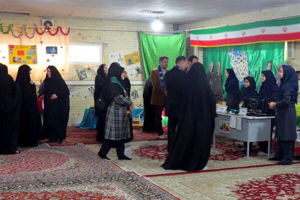 فجر دانش آموزی در قلبِ ری