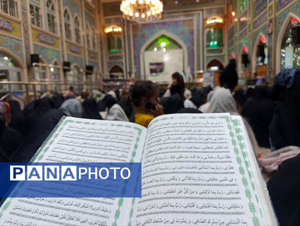 قرائت دعای پر فیض روز عرفه در تکیه ابوالفضلی نیشابور