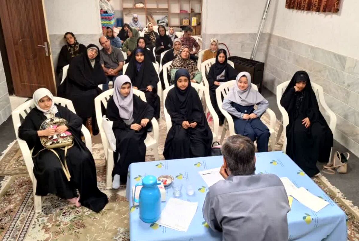 برگزیدگان مرحله استانی مشاعره دانش آموزی در قم معرفی شدند