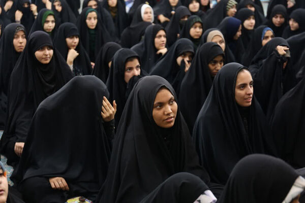 دومین روز اعتکاف دانش‌آموزی دختران در قم