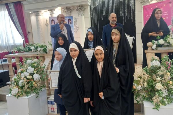 برگزاری جشن میلاد بانوی کرامت در هتل سامان شهرستان قرچک 