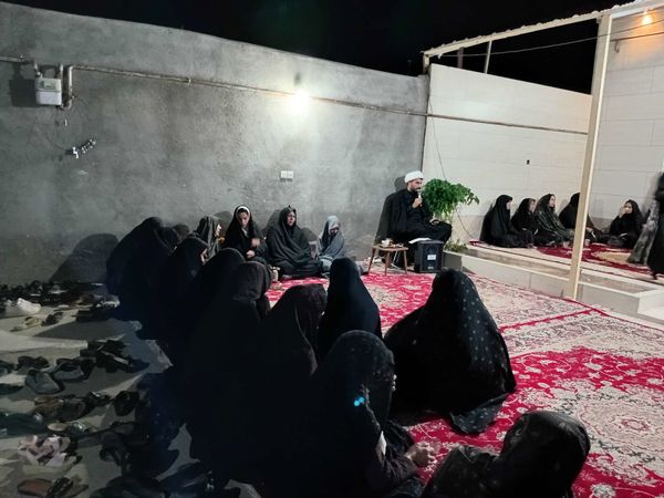 عزاداری بانوان روستای نقاب در ایام محرم