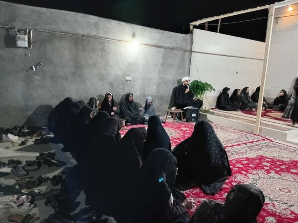 عزاداری بانوان روستای نقاب در ایام محرم