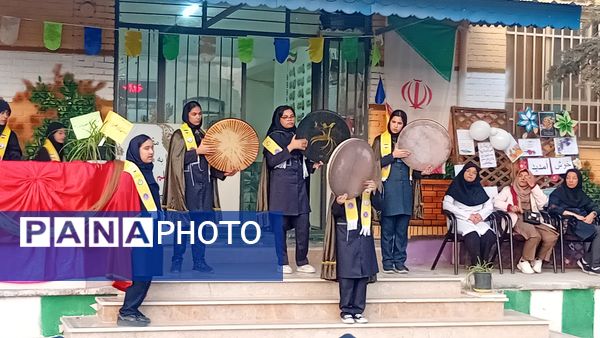 مراسم ولادت حضرت زینب(س) و روز پرستار در دبیرستان عطیه