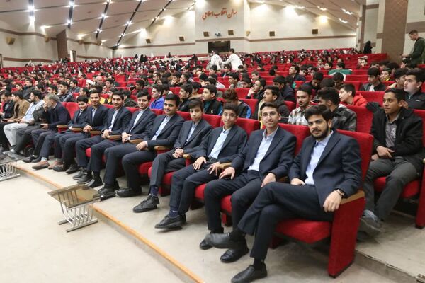مَحفِـــلِ بزرگ اُنـــس با قُـــــرآن کریم در استان خراسان رضوی 