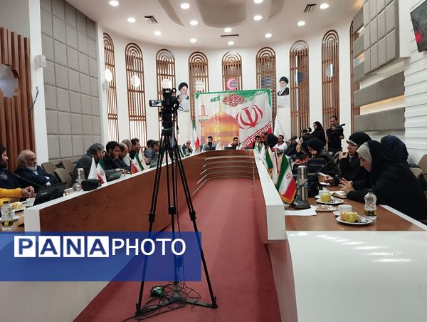 رویداد همدلی اصحاب کتاب و رسانه با جبهه مقاومت در مشهد