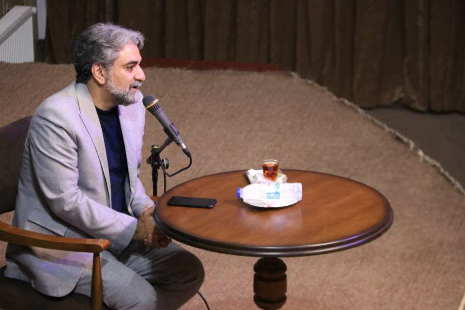 طنین «قند روضه» در سوگ آخر صفر؛ گردهمایی شاعران آیینی در یزد