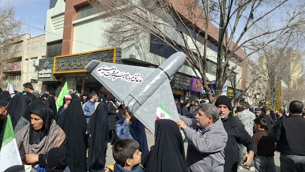حضور پر شور مردم مشهد در راهپیمایی ۲۲ بهمن