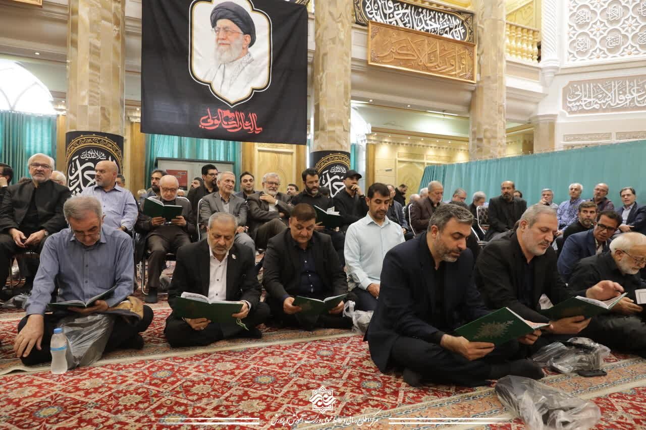 حضور وزیر آموزش‌وپرورش در مراسم ختم مادر شهیدان مظفر