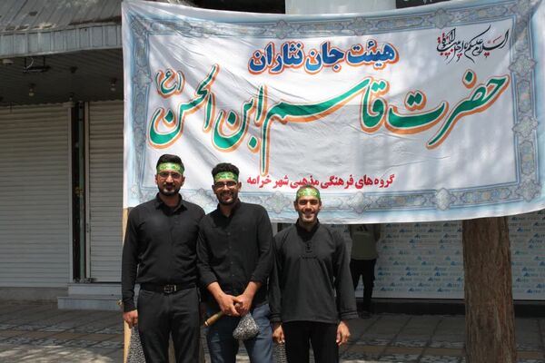زنجیر زنی صبح عاشورا؛ خرامه در سوگ حسین(ع)