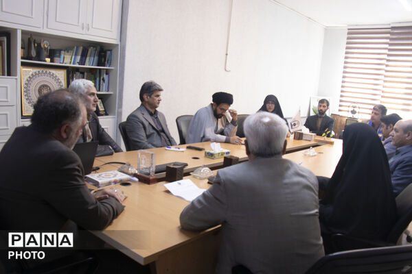 بازدید مدیرکل آموزش و پرورش خراسان رضوی از حوزه معاونت پرورشی و فرهنگی 