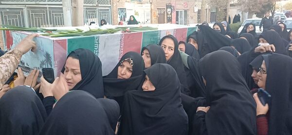 بدرقه شهدای گمنام در شهرستان کوهپایه 