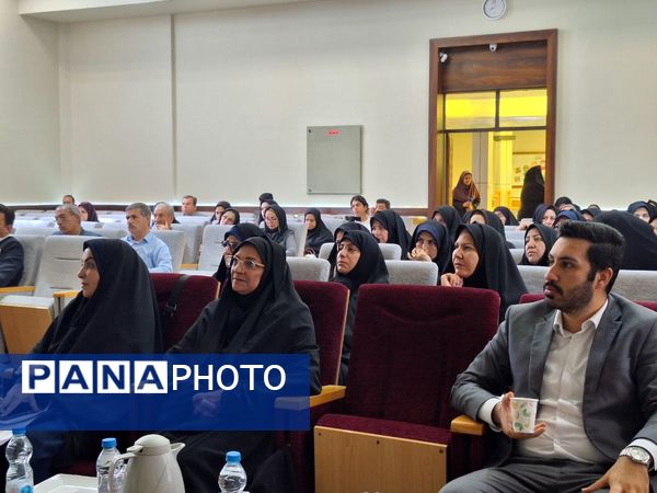 آیین تودیع و تکریم معاون سابق آموزش ابتدایی ناحیه ۶