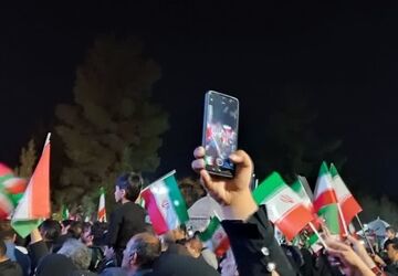 حضور مردم کرمان در سوگواری شهادت رهبر فرزانه انقلاب اسلامی