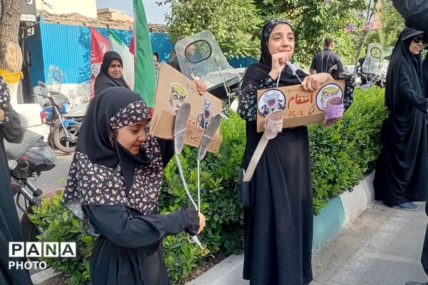 خروش نوجوانان در بدرقه رهبر شهید