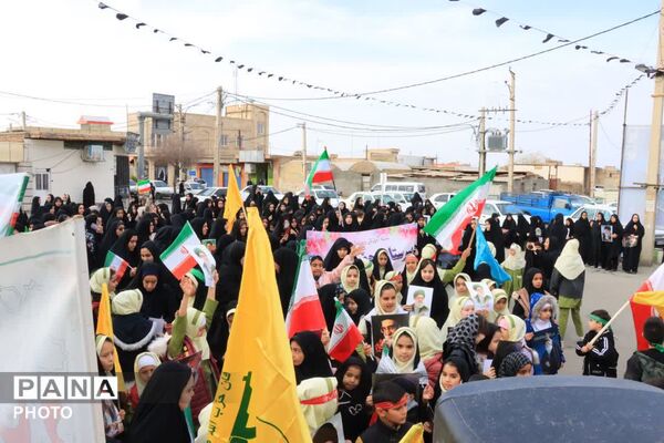 اجتماع «بیعت» فرهنگیان و دانش‌آموزان جعفرآباد با رهبر جدید انقلاب 