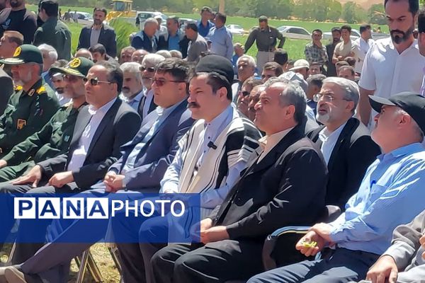 آیین کلنگ زنی پروژه آب چشمه سفید در خانمیرزا