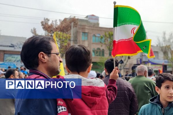 حضور پرشور مردم و مسئولان رباط کریم در راهپیمایی روز قدس