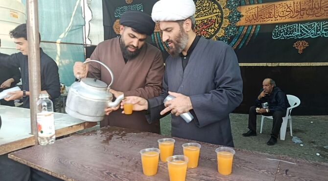 تجلی عزت ایران در مراسم وداع در موکب‌های وفادار به رهبری 