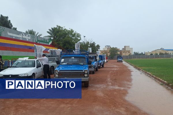 توزیع تجهیزات ورزشی به مدارس استان فارس