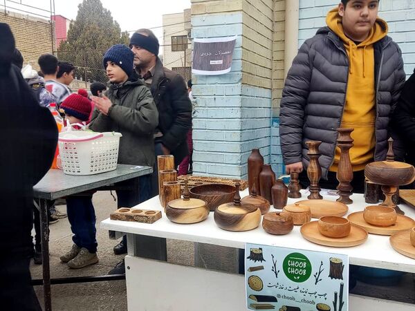 برپایی بازارچه دانش‌آموزی به‌مناسبت عید مبعث 