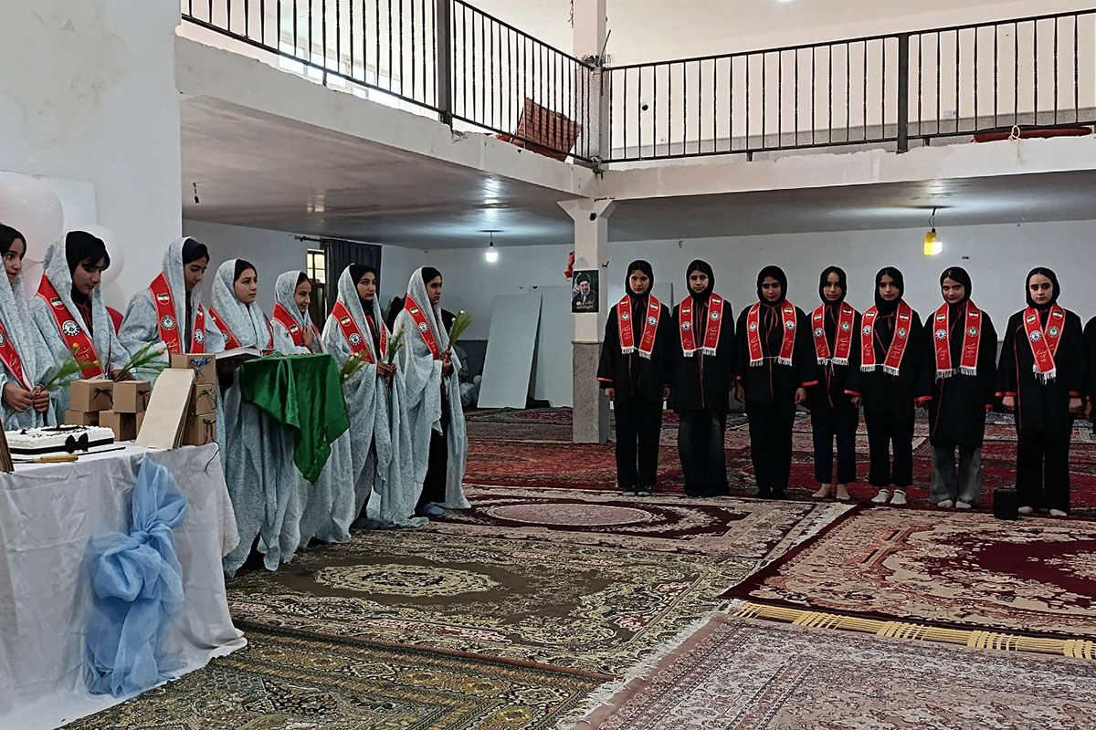 طلوع مهارت‌ها در جشن فارغ‌التحصیلی دانش‌آموزان دبستان دهگاه