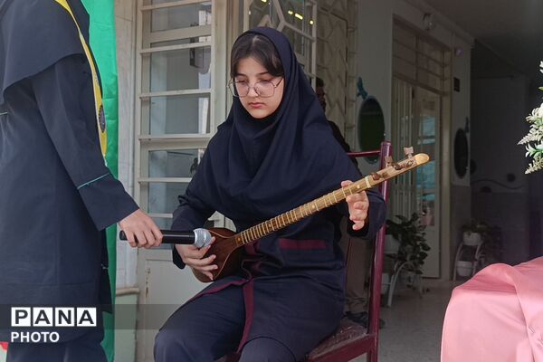 جشن جوانه ها در دبیرستان مهر نیشابور