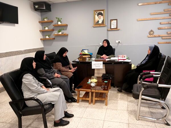 تشکیل انجمن اولیا و مربیان در دبیرستان حسن زاده اصفهانی 