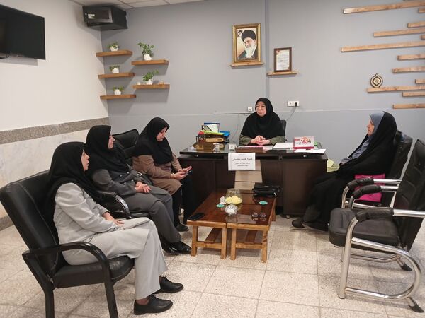 تشکیل انجمن اولیا و مربیان در دبیرستان حسن زاده اصفهانی 