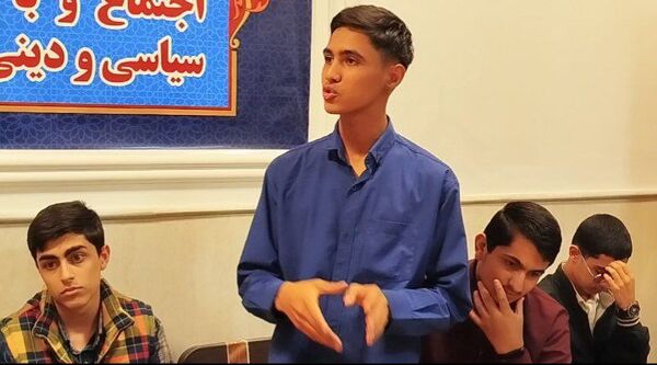 دیدار فرماندهان بسیج دانش آموزی مدارس کاشمر با امام‌ جمعه شهرستان