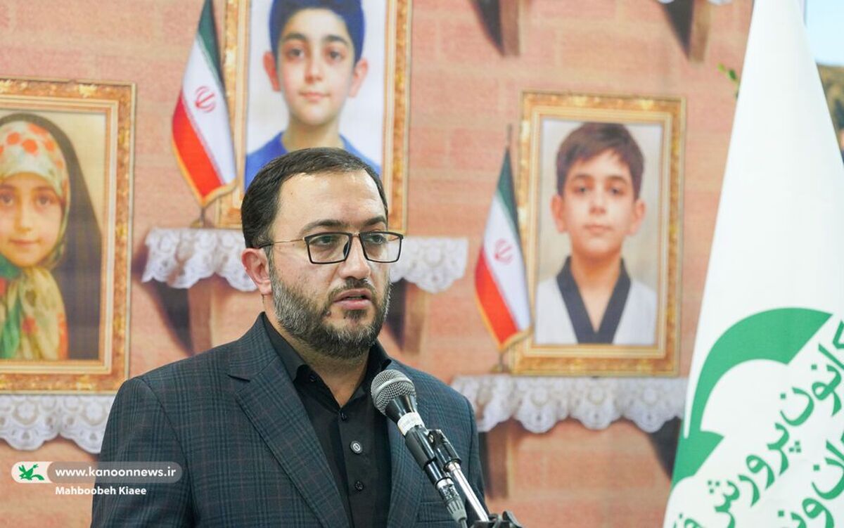 قلم شاعران، صدای شهدای کودک و نوجوان است