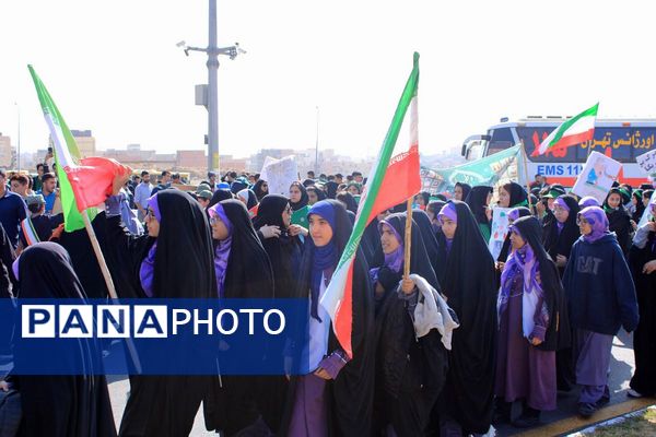 یوم الله سیزده آبان در پردیس