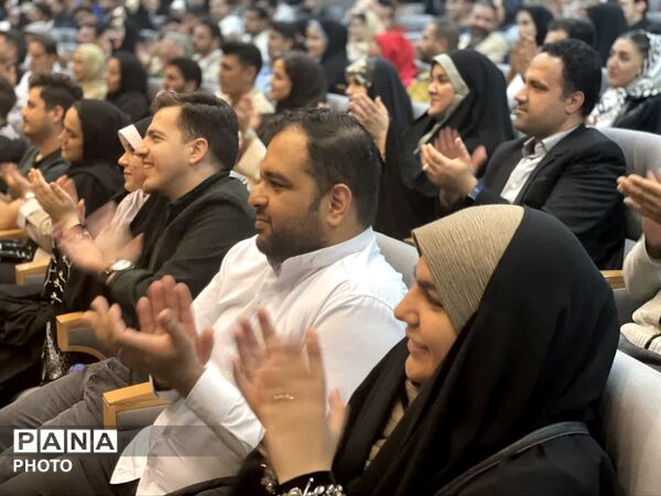 همایش تاب‌آوری زوجین جوان در زندگی مشترک در تالار شهر مشهد مقدس