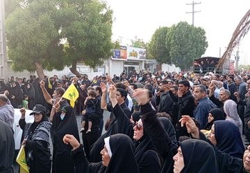 مراسم تشییع شهید در بندر عباس با حضور پر شور مردم