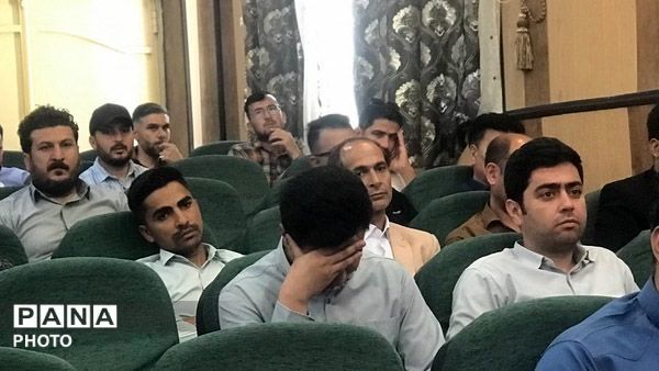گردهمایی مسئولان و مدیران مدارس در سالن معلم اشخانه