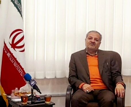 نماز و تلاوت قرآن کلیدهای موفقیت در زندگی دانش‌آموزان هستند