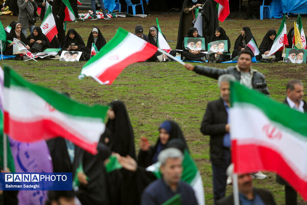 سخنرانی رئیس جمهور در جمع راهپیمایان ۲۲ بهمن
