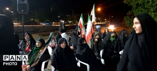 برگزاری اجتماع شبانه در حسینیه شهدای شهر بار 