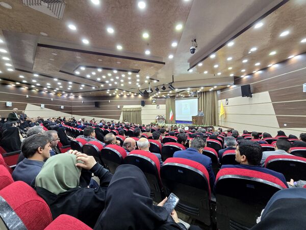 آیین تکریم و معارفه مدیر آموزش و پرورش ناحیه۴ استان اصفهان